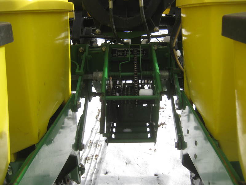 Planting Equipment  John Deere 1750 Planter   Photo